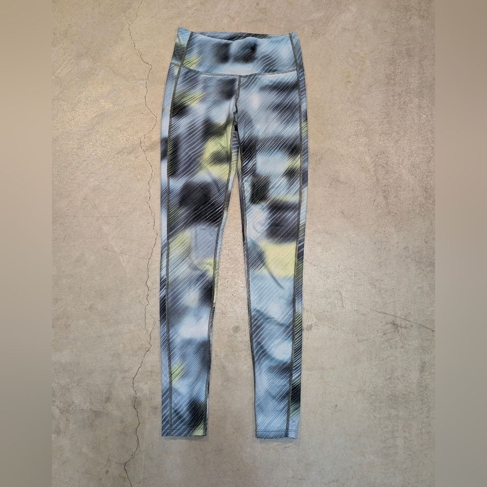 Athleta XXS Chaturanga Leggings Alpine Print Mid Rise 9.5
